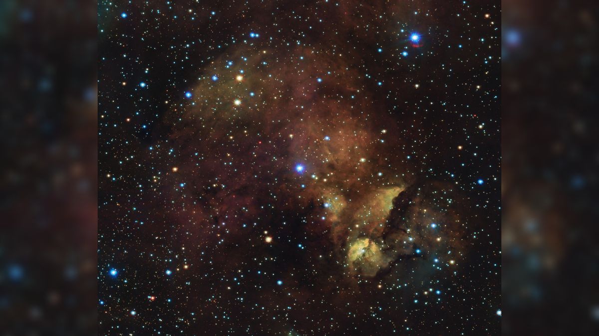 Working Rooster Nebula glows in stunning new image from Very Huge Telescope in Chile